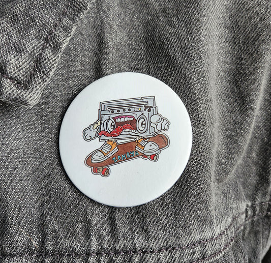 Macaron Radio fond blanc