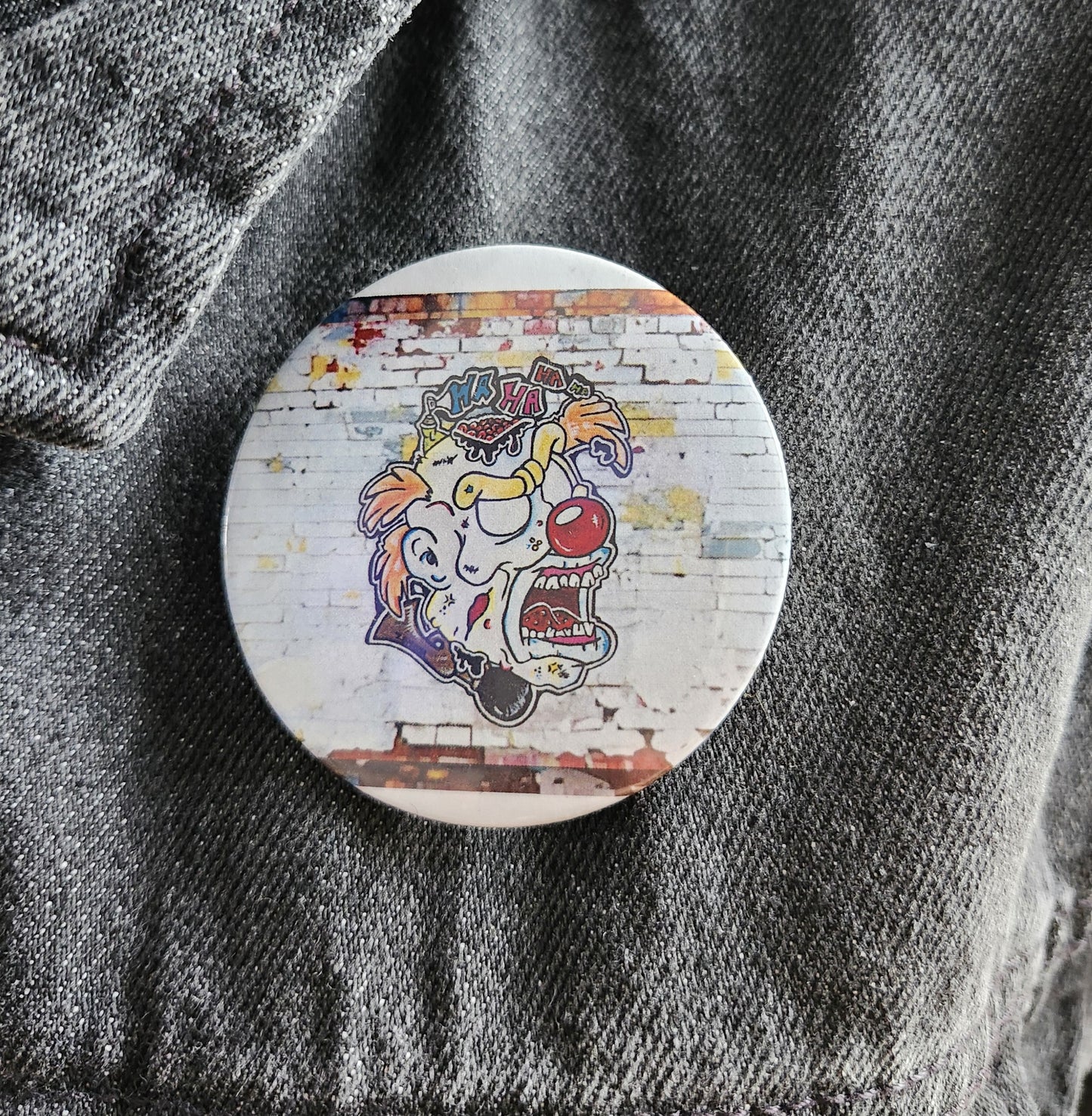 Macaron Clown avec fond de couleur