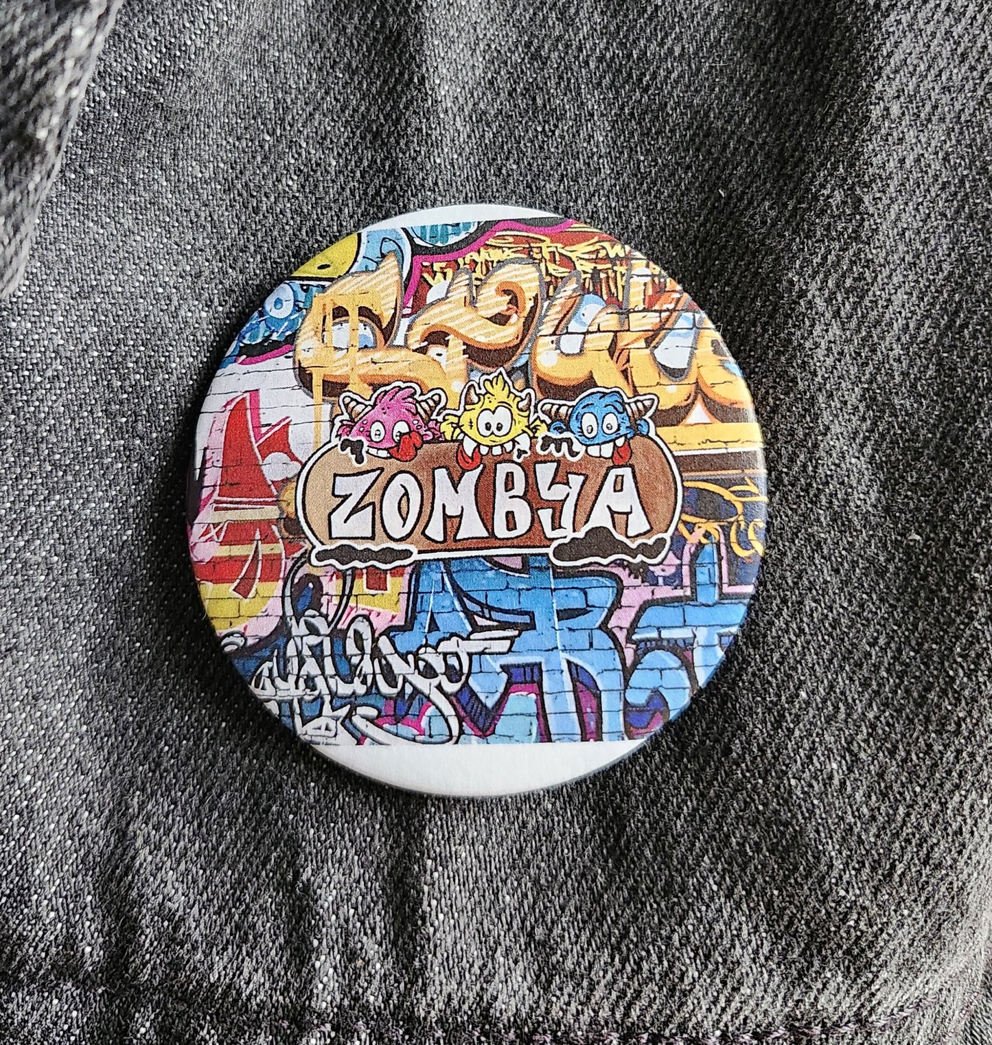 Macaron trio monstre avec fond de couleur