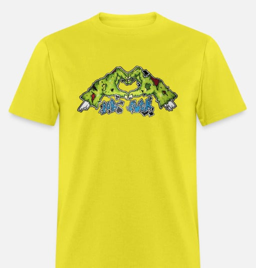 T-shirt main de zombie formant un coeur